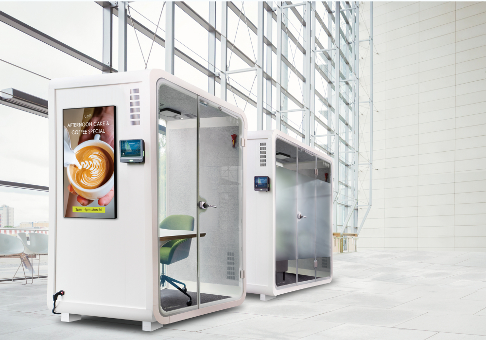 友達子公司達擎之智慧行動辦公艙，採用PDLC智慧調光玻璃設計，透過通電與斷電的電流切換，呈現透明與霧面效果，具節能降耗特性並兼顧隱私，確保資訊安全