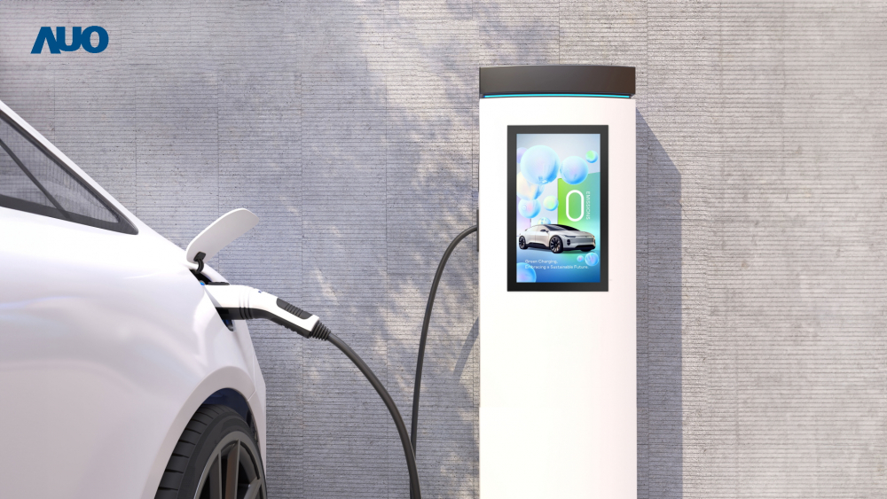 友達〝EVSE車用充電樁解決方案〞專為電動汽車充電樁設計，具有高亮度、克服戶外艱難環境的耐溫、耐紫外線等特性，並搭載散熱性及擴充性強的高效能工業電腦，可實現人機互動訴求，如資訊顯示、支付等應用