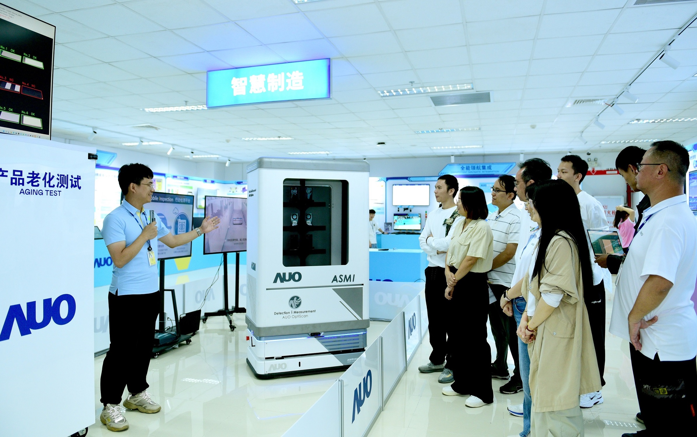 k1体育厦门将5G+ABC技术串联生产管理全流程，打通研发、采购、生管、制程、设备、质量等产品全生命周期制造流程，完成数字化设计、智慧供应链、智能座舱、全流程设备管理、数据驱动优化、智慧在线检测、智慧品管等自适应生产模式升级