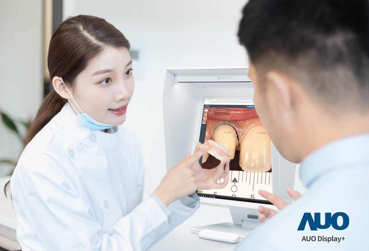 達擎積極投入牙科領域，瞄準牙技所數位轉型趨勢，與成軍滿周年的子公司原色口腔數位，展現智慧牙技整合方案的落地成果，加速推動牙科與假牙製作流程數位化